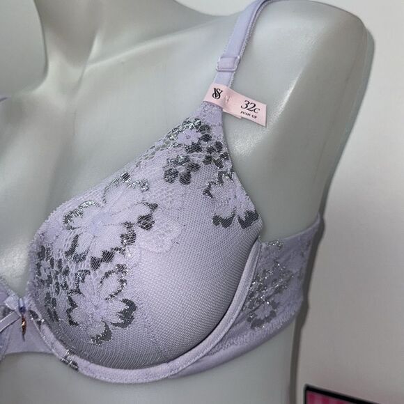 🔥Victoria's Secret Lavender Bra with Silver Accents 32C New - Picture 3 of 6